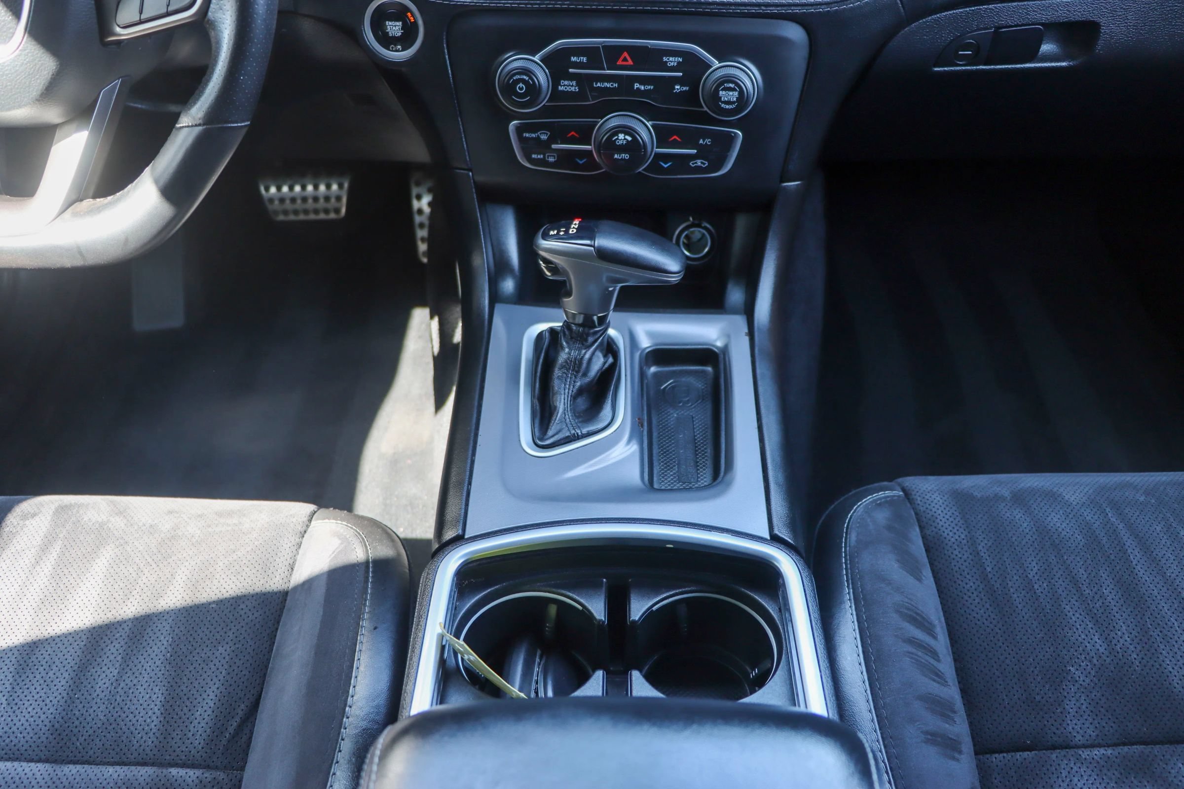 Used 2020 Dodge Charger Scat Pack w/ Dynamics Package RWD image 25