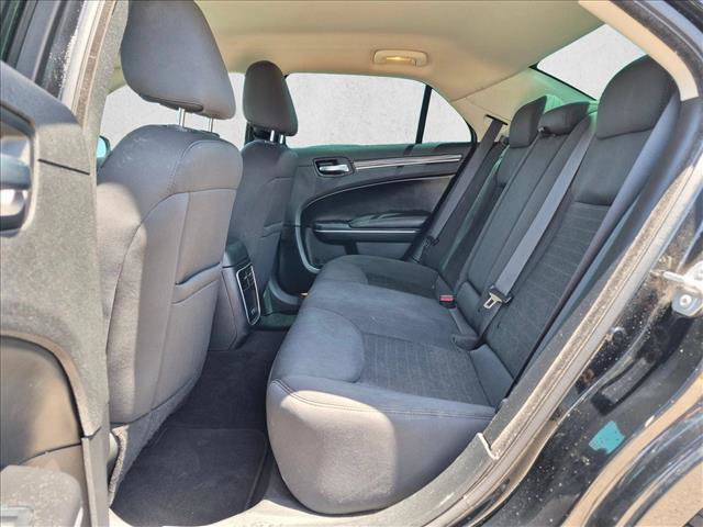 Used 2020 Chrysler 300 Touring w/ Sport Appearance Package RWD image 19