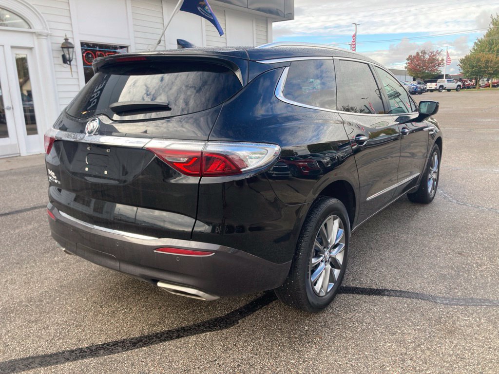 Used 2024 Buick Enclave Premium w/ Trailering Package, 5000 lbs. AWD/4WD image 5