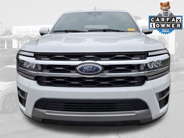 Used 2024 Ford Expedition Limited AWD/4WD image 2