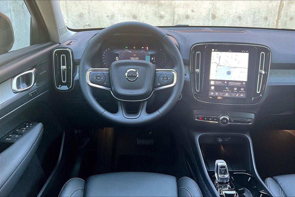 New 2026 Volvo XC40 B5 Ultra AWD/4WD image 16