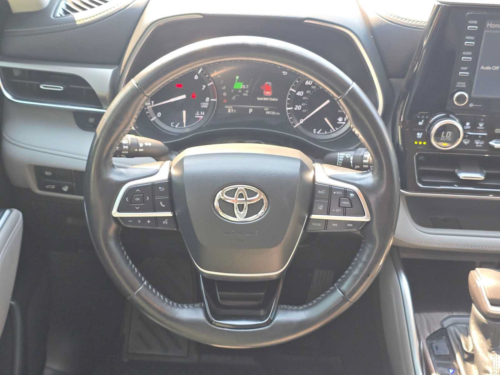 Used 2021 Toyota Highlander Limited AWD/4WD image 17