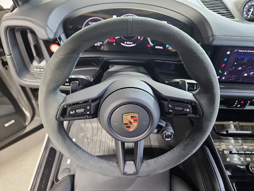 New 2026 Porsche Cayenne GTS AWD/4WD image 20