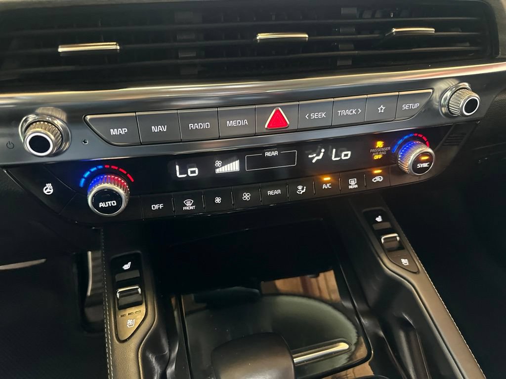 Used 2022 Kia Telluride SX w/ Nightfall Edition Package AWD/4WD image 16