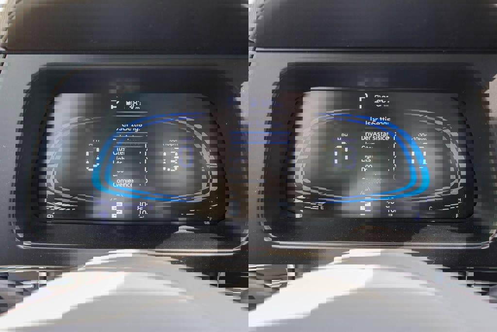 New 2026 Hyundai Elantra Sport image 11