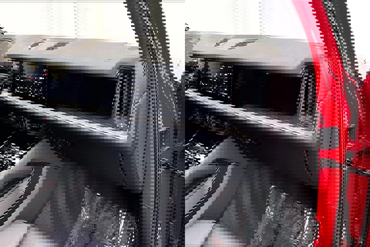 Used 2024 Porsche Cayenne image 19