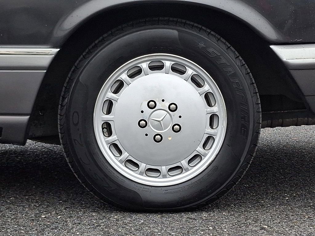 Used 1991 Mercedes-Benz 560 SEC image 7