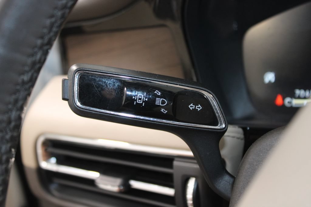 Used 2020 Lincoln Corsair Reserve w/ Equipment Group 202A AWD/4WD image 40