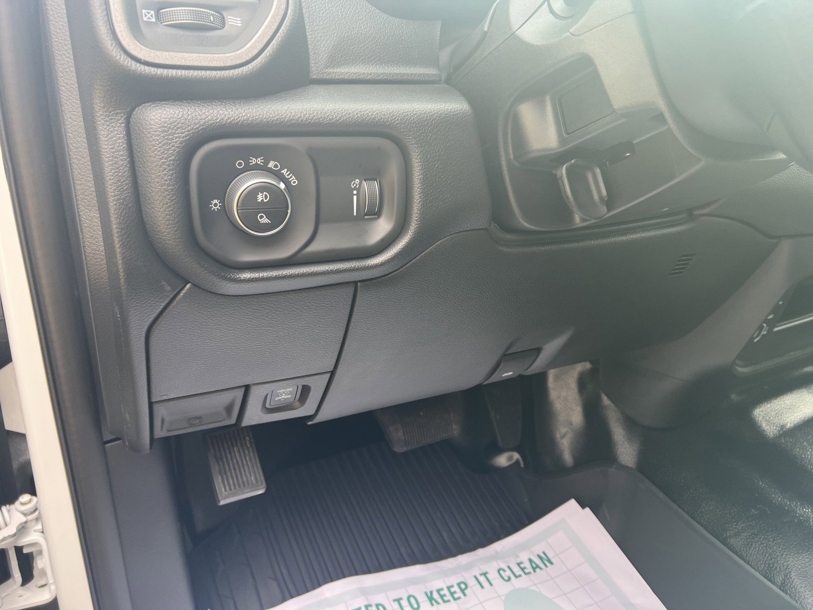 New 2026 RAM 3500 Tradesman w/ Commercial Features Package image 15