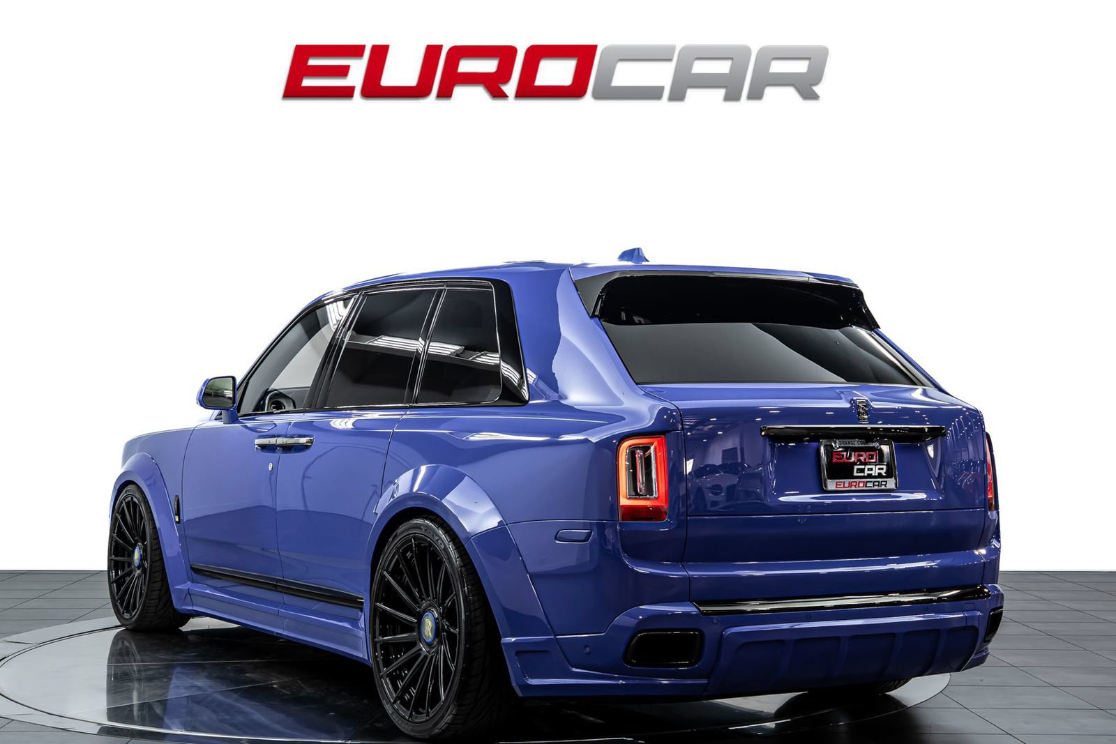Used 2021 Rolls-Royce Cullinan Black Badge AWD/4WD image 4