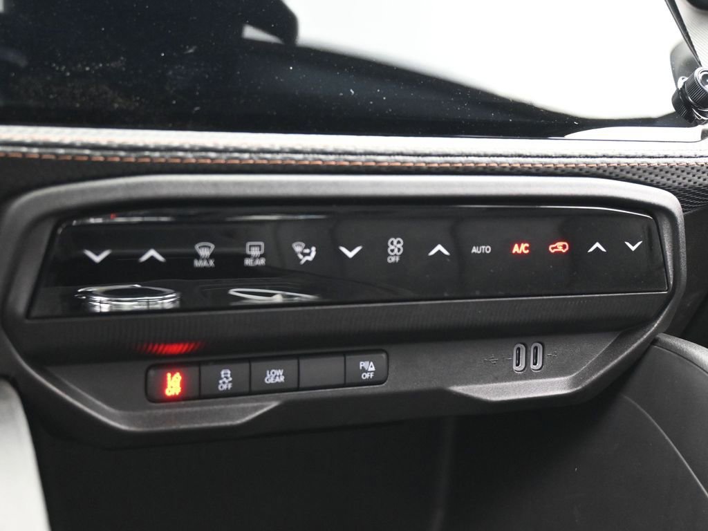 New 2026 Jeep Cherokee Overland image 24