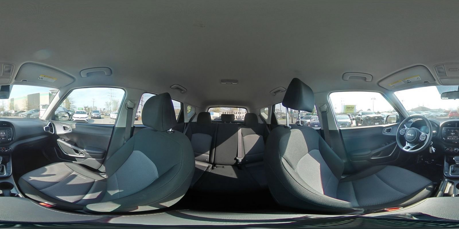 Used 2025 Kia Soul LX w/ LX Technology Package image 40