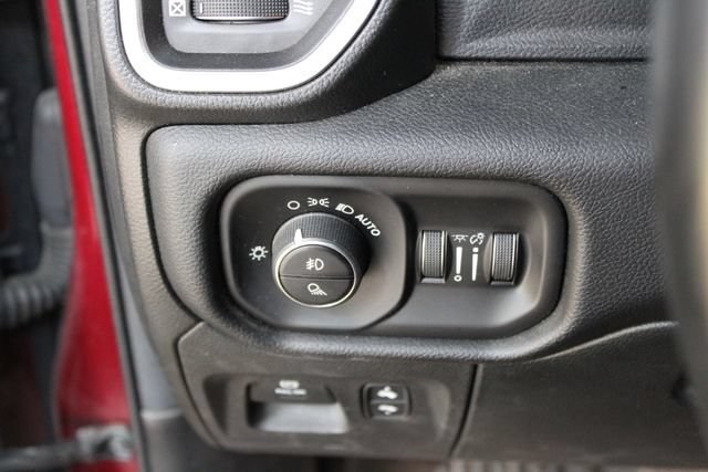Used 2019 RAM 1500 Big Horn AWD/4WD image 11