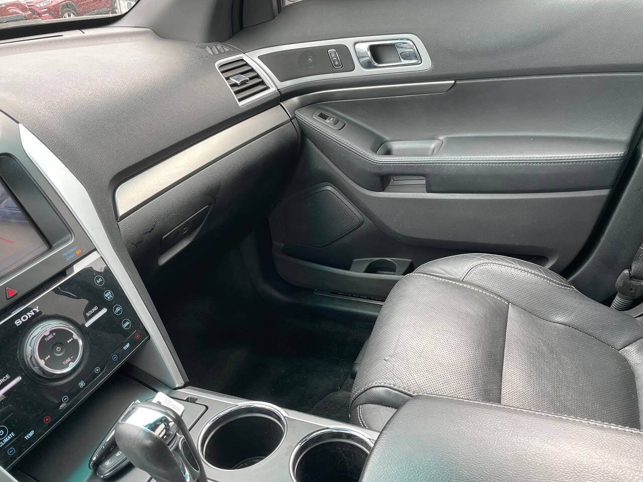 Used 2014 Ford Explorer Sport w/ Equipment Group 401A AWD/4WD image 19