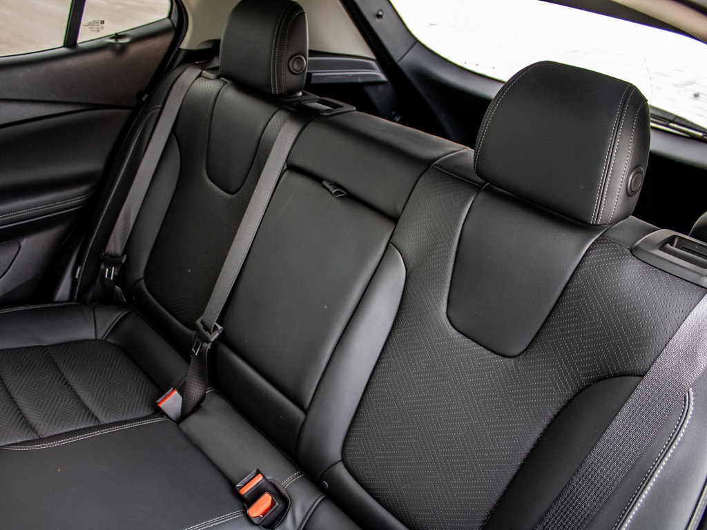 Used 2022 Buick Encore GX Essence w/ Experience Buick Package image 18