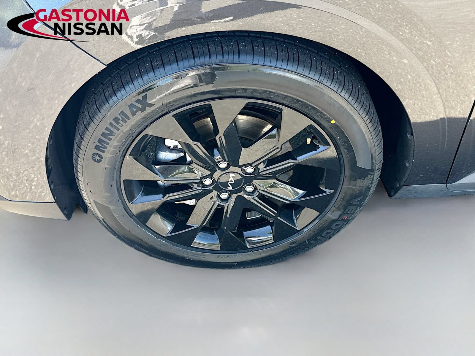 Used 2022 Kia Carnival SX FWD image 35