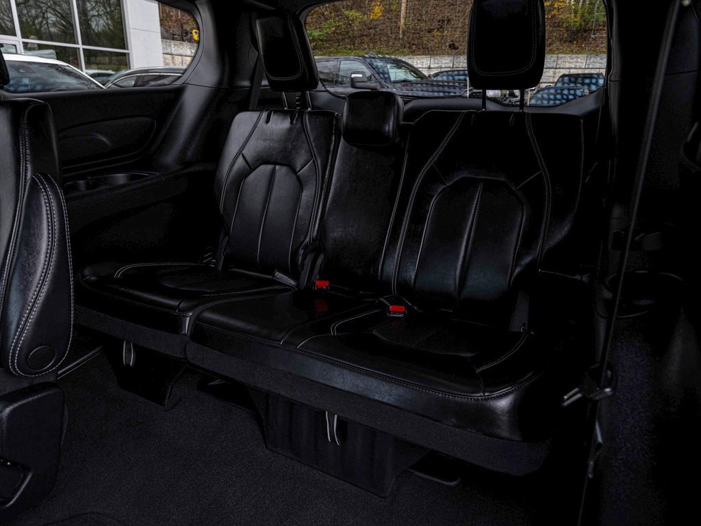 Used 2023 Chrysler Pacifica Touring-L w/ S Appearance Package image 28