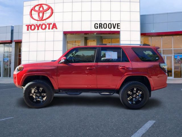 Used 2015 Toyota 4Runner Trail AWD/4WD image 2