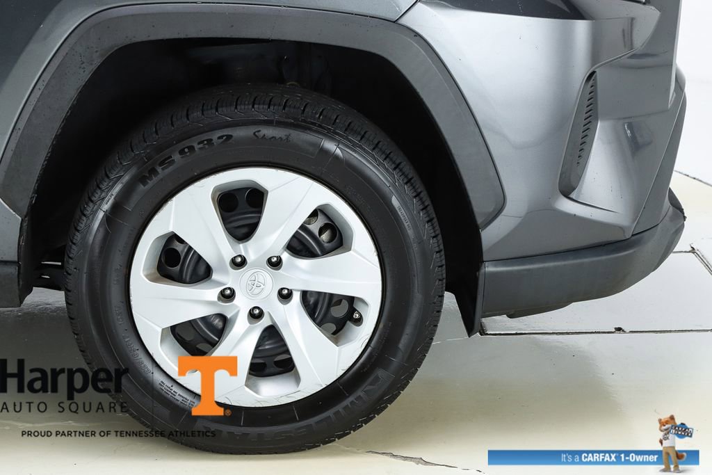 Used 2020 Toyota RAV4 LE image 14