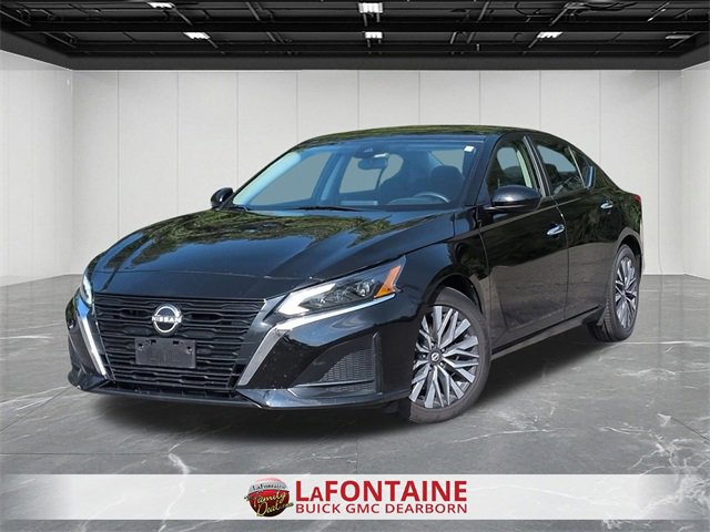 Used 2023 Nissan Altima 2.5 SV