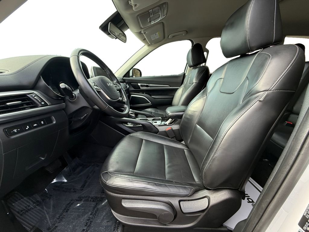 Used 2022 Kia Telluride LX image 9