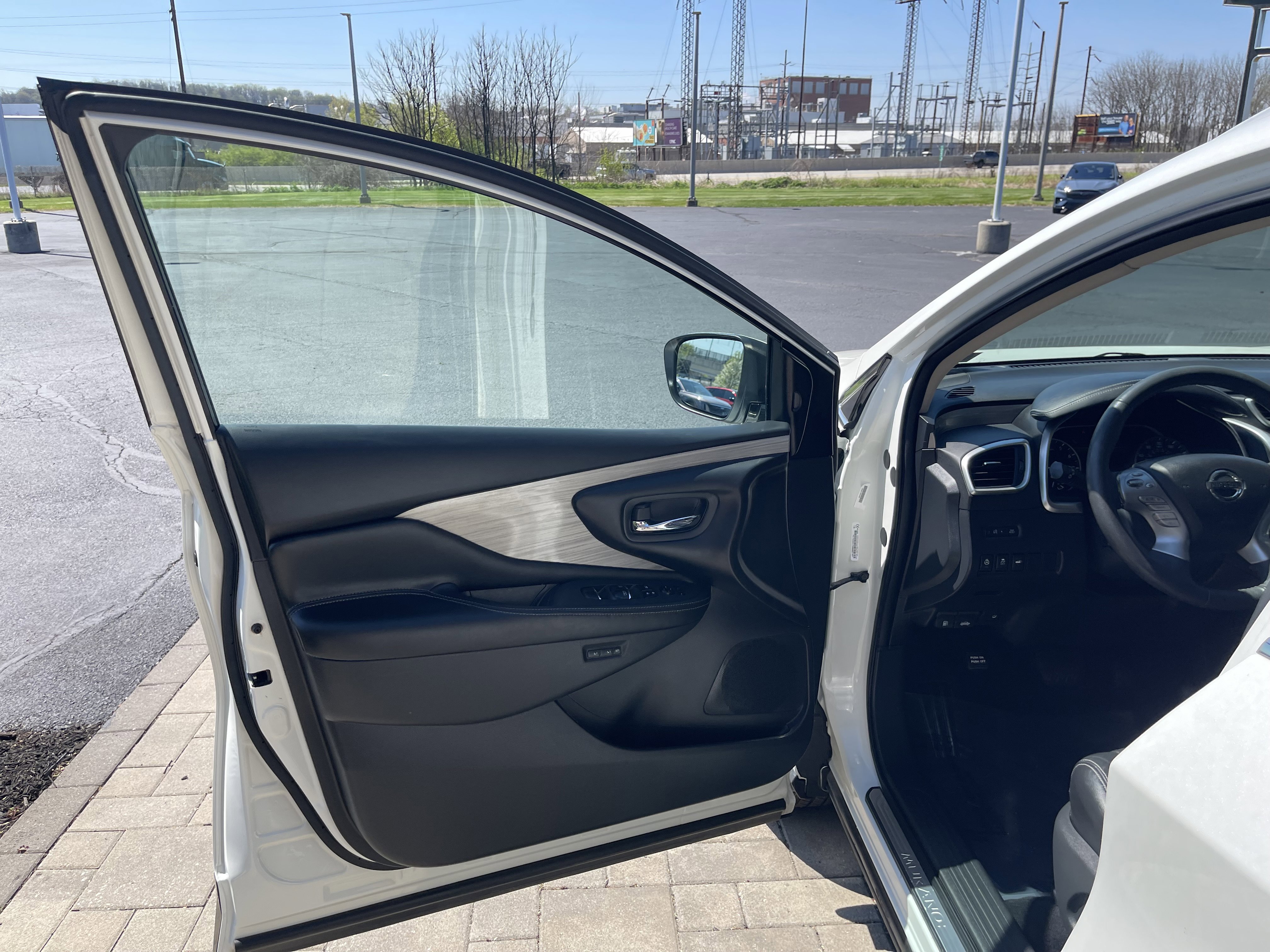 Used 2017 Nissan Murano Platinum w/ Platinum Technology Package image 24