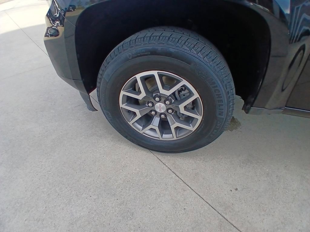 Used 2022 GMC Canyon AT4 image 5