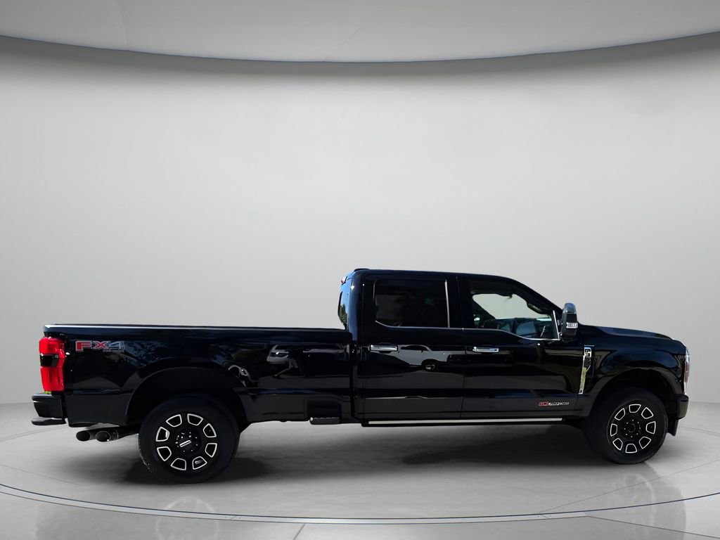 Used 2023 Ford F350 Platinum image 30