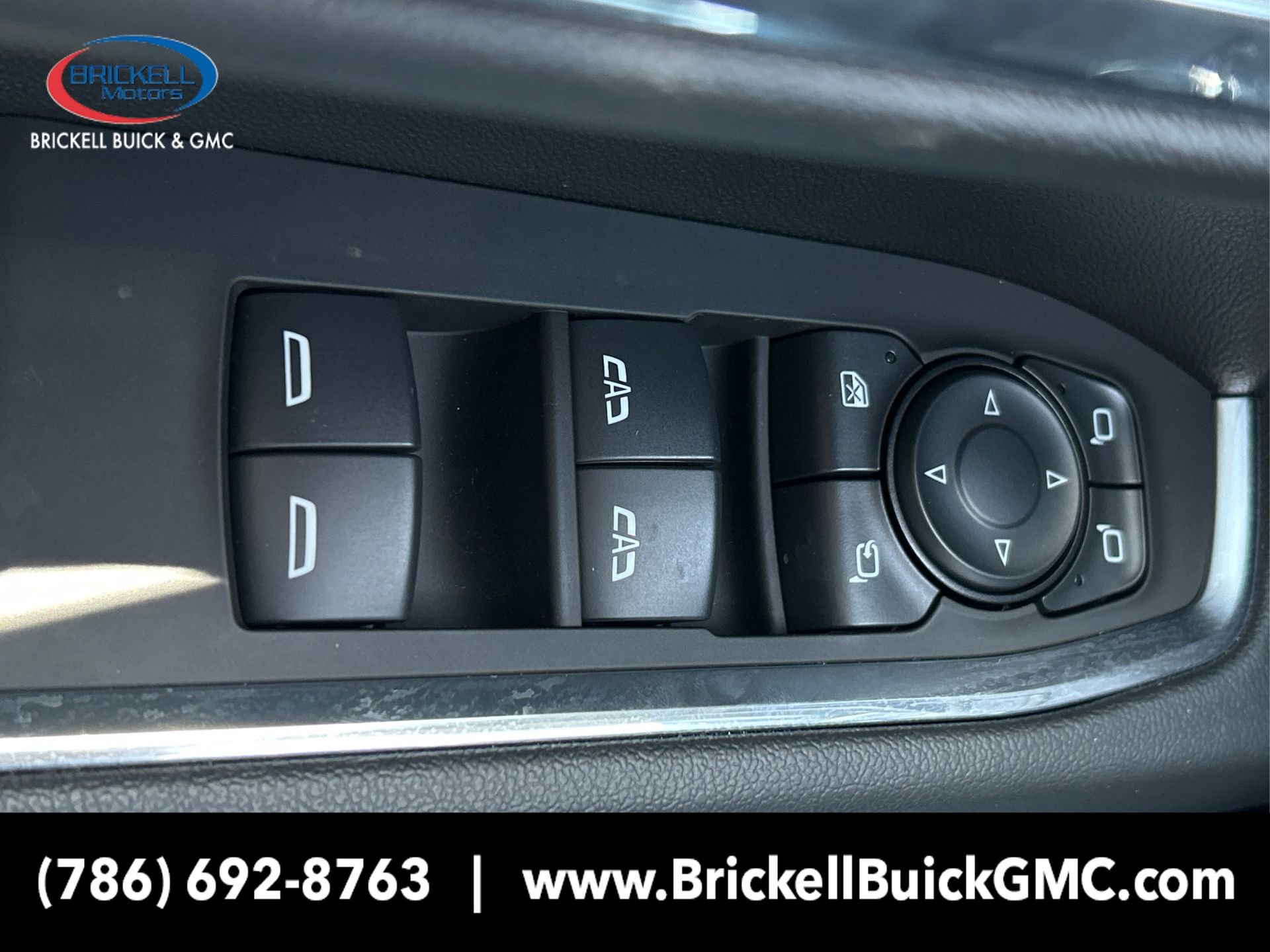 New 2025 GMC Sierra 1500 SLT w/ SLT Convenience Package image 34