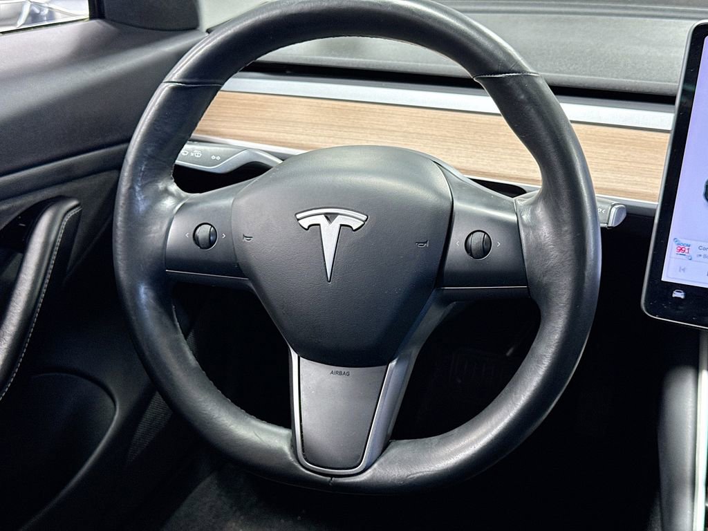 Used 2018 Tesla Model 3 Long Range image 17
