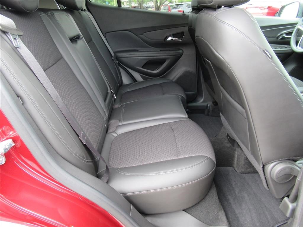 Certified 2022 Buick Encore Preferred w/ Safety Package FWD image 28
