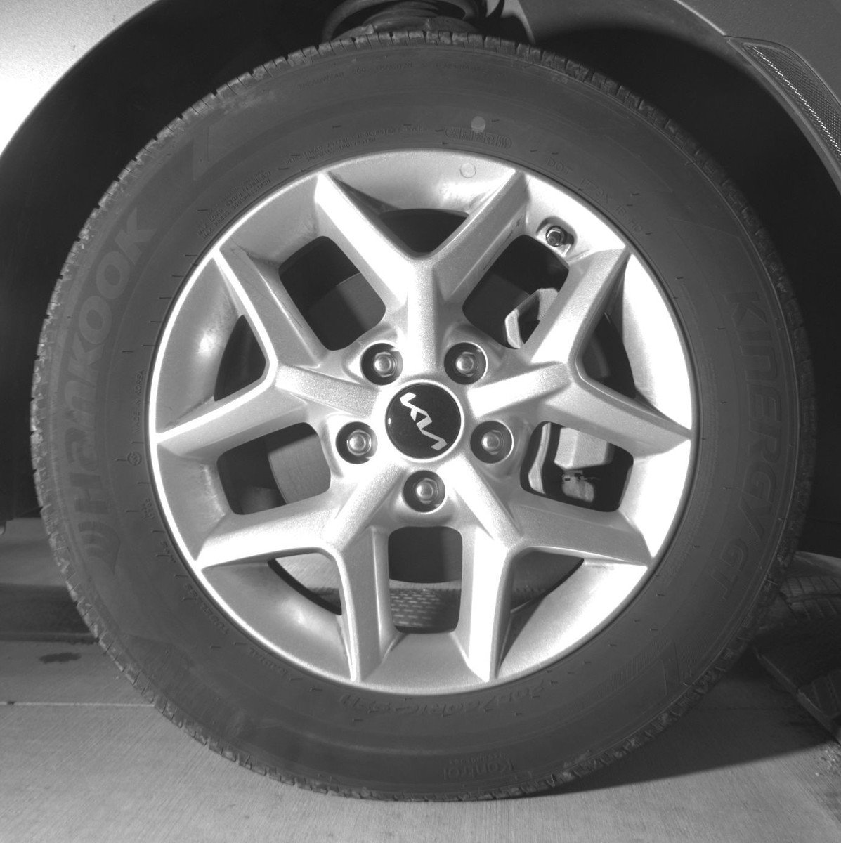 Used 2025 Kia Soul LX w/ LX Technology Package FWD image 13
