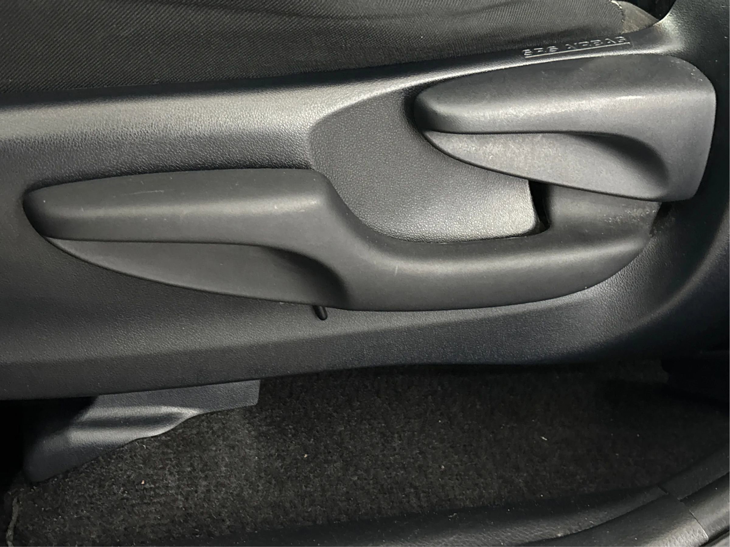 Used 2017 Toyota RAV4 XLE w/ Carpet Mat Package image 25