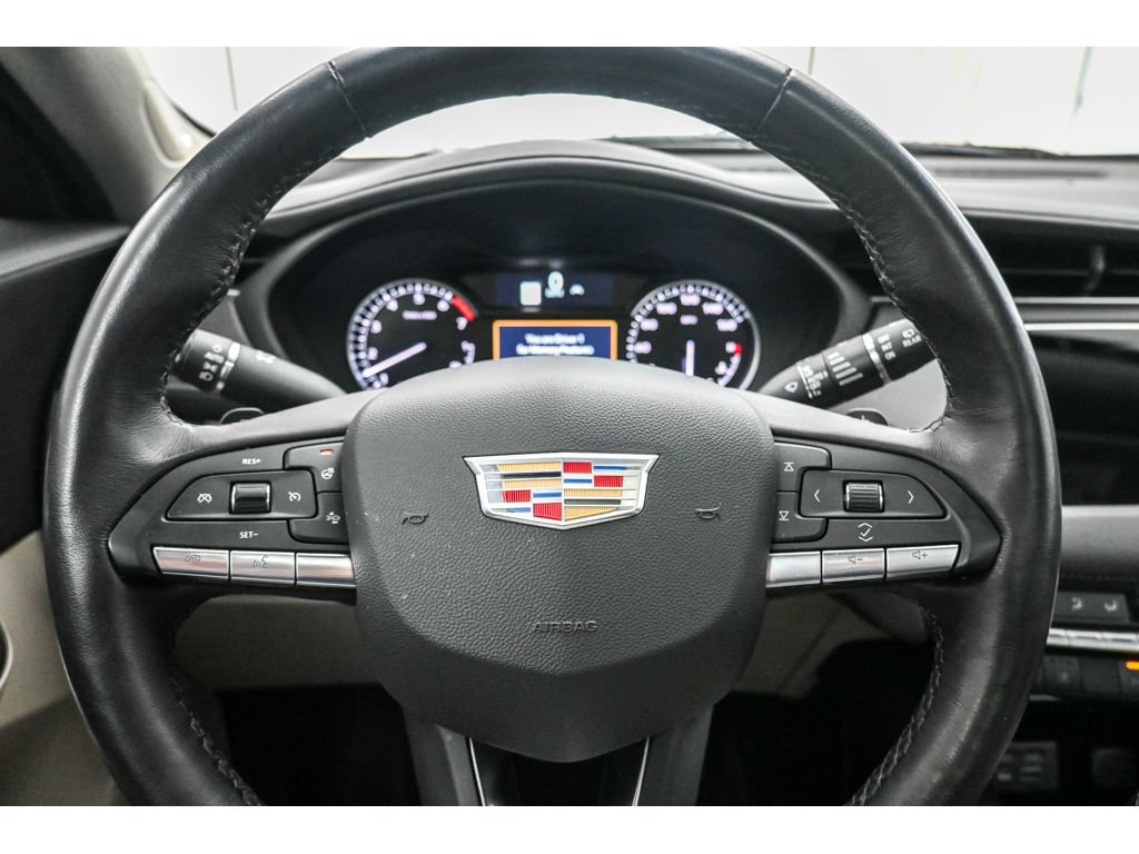 Used 2023 Cadillac XT4 Premium Luxury AWD/4WD image 14