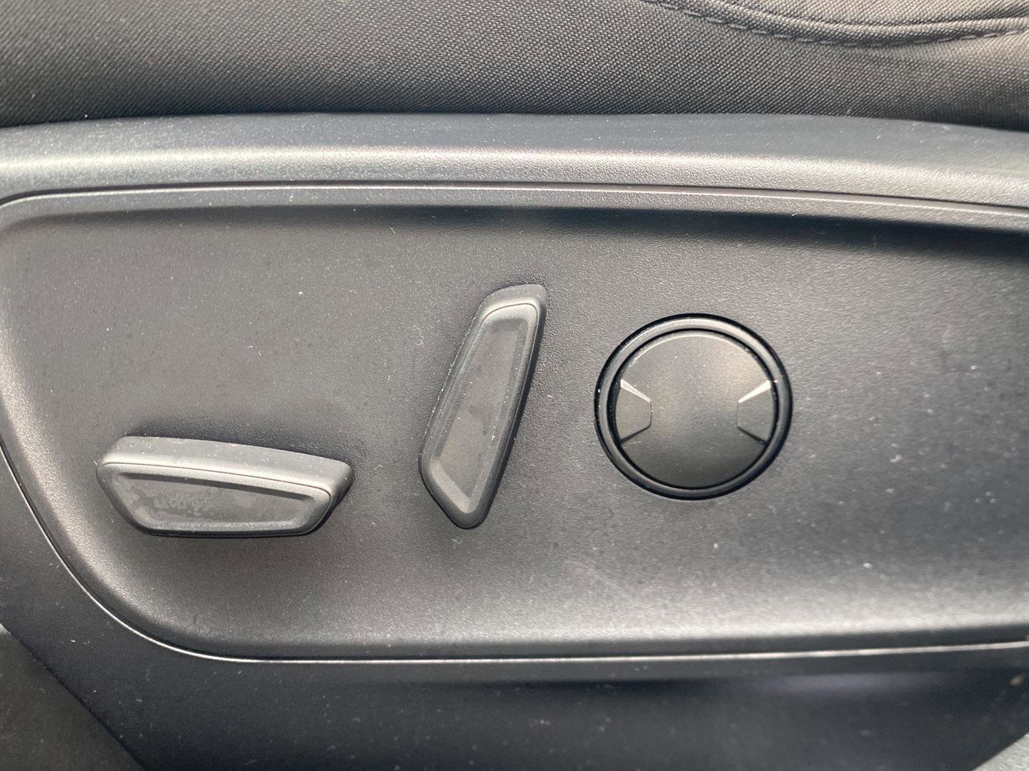 Used 2024 Ford Escape Active image 41