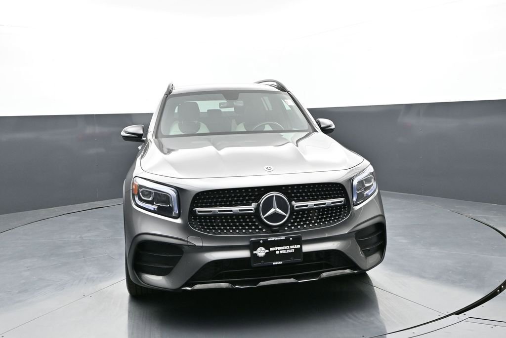 Used 2021 Mercedes-Benz GLB 250 4MATIC image 6