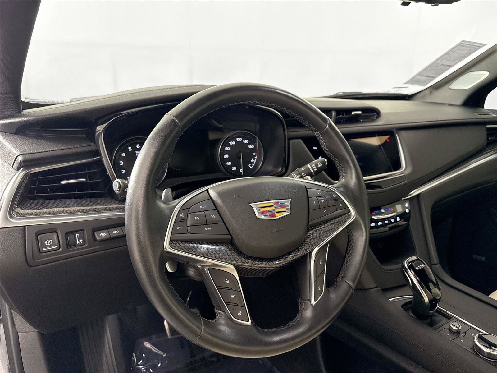 Used 2024 Cadillac XT5 Sportv w/ Technology Package AWD/4WD image 4