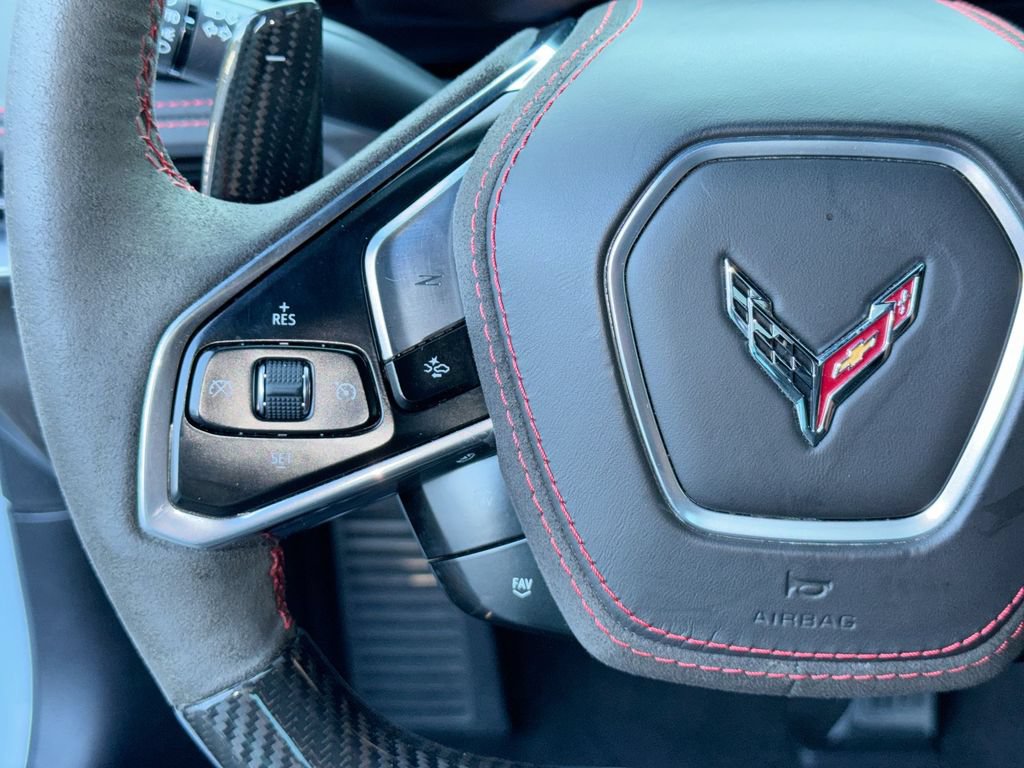 Used 2024 Chevrolet Corvette Z06 RWD image 17