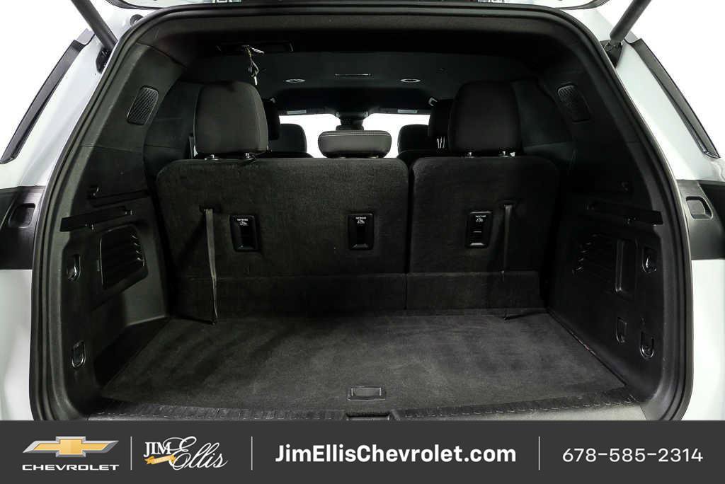 Certified 2025 Chevrolet Traverse LT FWD image 29