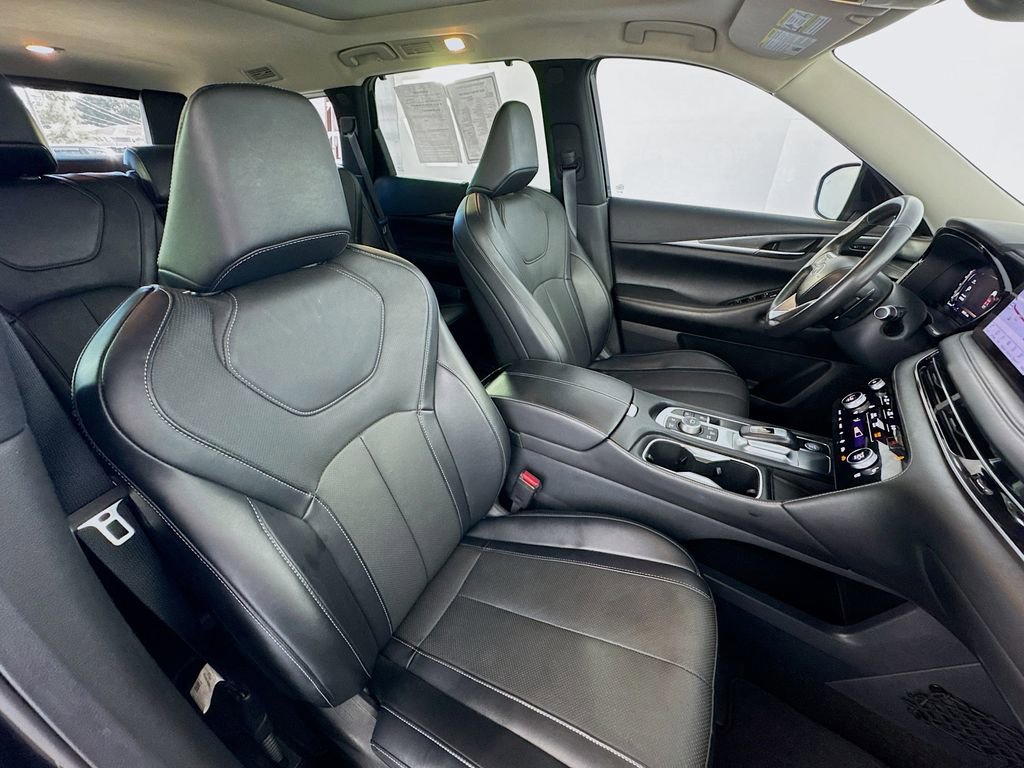 Used 2023 INFINITI QX60 Luxe w/ Cargo Package image 30
