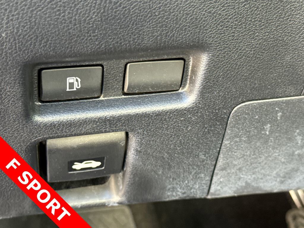 Used 2024 Lexus UX 250h F Sport image 22