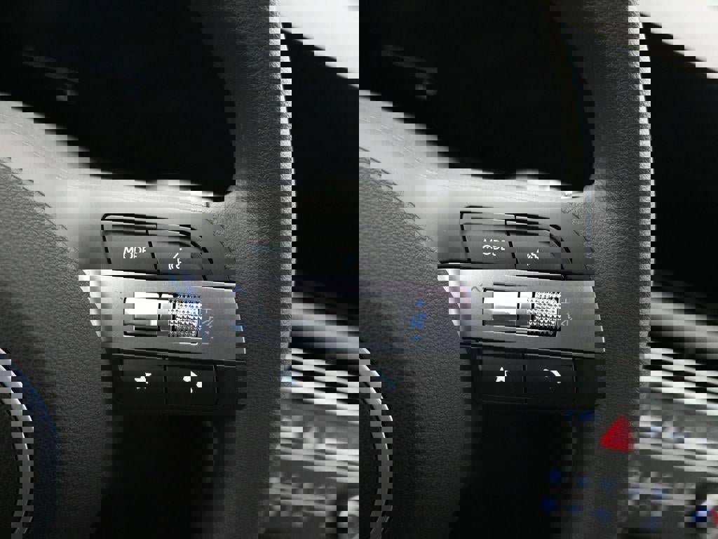 New 2026 Hyundai Tucson SE image 18