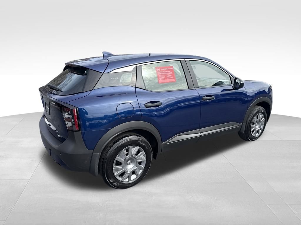 Used 2025 Nissan Kicks S image 7