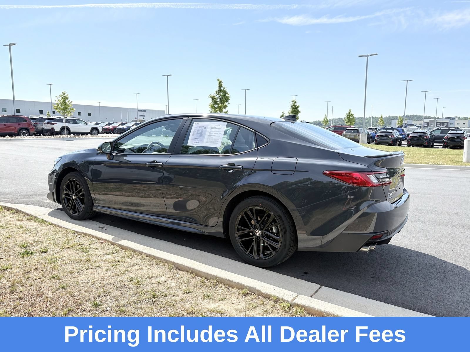 Used 2025 Toyota Camry SE w/ Convenience Package AWD/4WD image 5