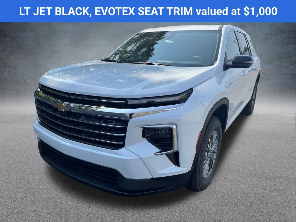 New 2026 Chevrolet Traverse LT w/ Driver Confidence Package AWD/4WD image 3