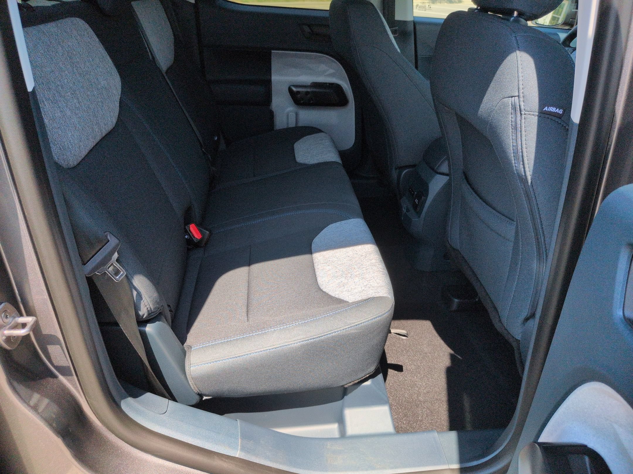 New 2026 Ford Maverick XLT w/ XLT Luxury Package FWD image 31
