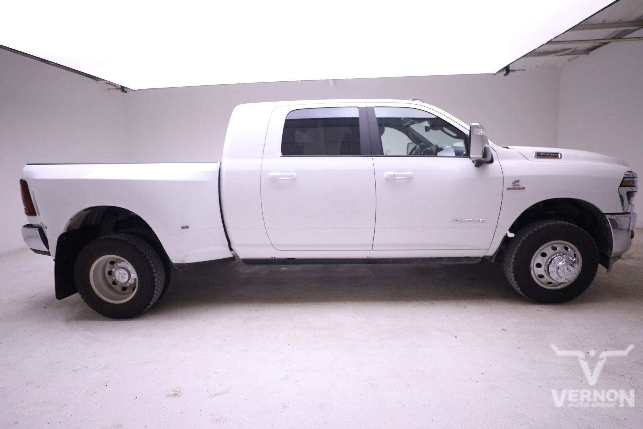 New 2025 RAM 3500 Laramie image 7