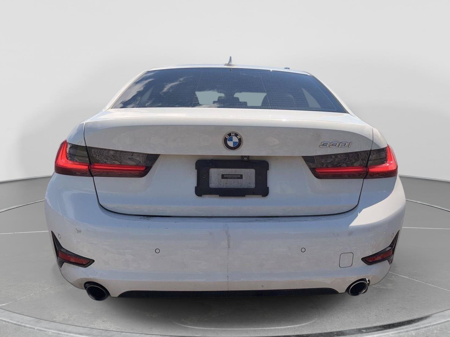 Used 2020 BMW 330i Sedan w/ Convenience Package RWD image 4
