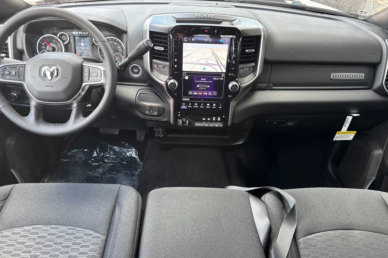 New 2027 RAM 3500 Big Horn AWD/4WD image 12