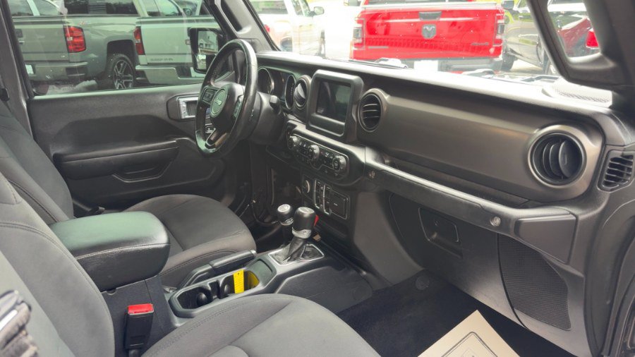 Used 2021 Jeep Gladiator Sport AWD/4WD image 12